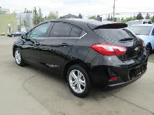 2018 Chevrolet Cruze HB 1.4L LT Carplay / Backup Camera / Heated - Photo 8