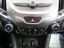 2018 Chevrolet Cruze HB 1.4L LT Carplay / Backup Camera / Heated - Photo 23