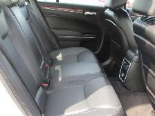 2014 Chrysler 300 AWD Leather / Sunroof / Backup Camera / New Ti - Photo 12