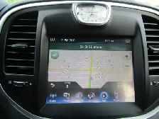 2014 Chrysler 300 AWD Leather / Sunroof / Backup Camera / New Ti - Photo 21