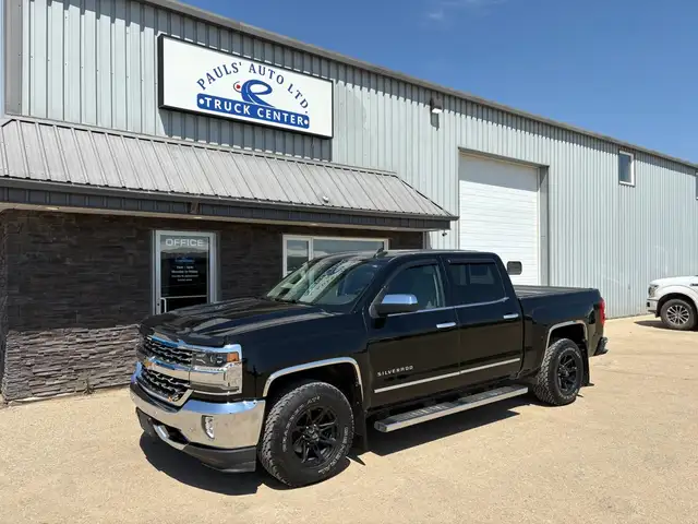 2017 Chevrolet 1500 Crew Cab 4X4 LTZ 5.3L - Rebuilt Title