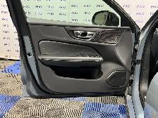 2022 Volvo S60 - Photo 9