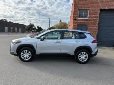 2024 Toyota Corolla Cross L FWD, ONE OWNER, NO ACCIDENT - Photo 4