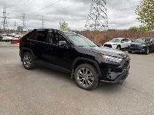 2025 Toyota RAV4 XLE AWD, PREMIUM, LEATHER, SUNROOF - Photo 14