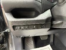 2025 Toyota RAV4 XLE AWD, PREMIUM, LEATHER, SUNROOF - Photo 16