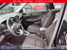 2025 Hyundai Venue PREFERRED - Photo 3