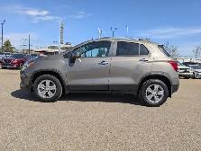 2022 Chevrolet Trax LT - Photo 3