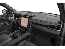 2025 GMC Acadia - Photo 12