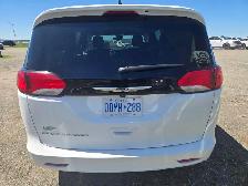 2024 Chrysler Grand Caravan SXT - Photo 4