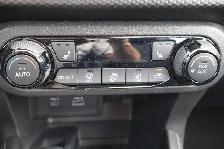 2025 Nissan Kicks SV - Photo 12
