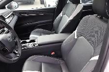 2026 Toyota Camry SE Hybrid - Photo 16