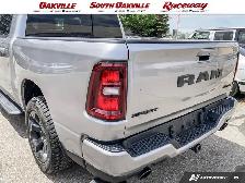 2025 Ram 1500 SPORT | CREW | CLEAN CARFAX | 1 OWNER | SPRAY IN | - Photo 11