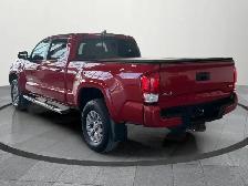 2016 Toyota Tacoma SR5 Accident Free|Ontario Vehicle|Lots Of... - Photo 4