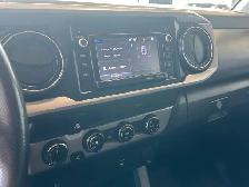 2016 Toyota Tacoma SR5 Accident Free|Ontario Vehicle|Lots Of... - Photo 18