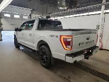 2023 Ford F-150 LARIAT 502A High Black Appear. Pkg   Sport Pkg - Photo 5