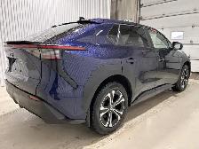 Toyota bZ4X LE TA 2023 à vendre - Photo 7
