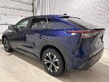 Toyota bZ4X LE TA 2023 à vendre - Photo 11