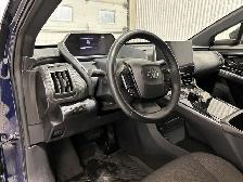 Toyota bZ4X LE TA 2023 à vendre - Photo 14