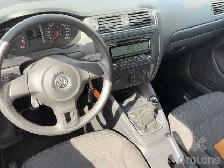 2011  VW  JETTA - Photo 7