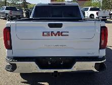 2025 GMC Sierra 1500 SLT Crew Cab - Photo 4