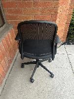Knoll Chadwick Ergonomic Chair – Premium Task Seating! - Photo 4