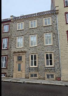 Présentation du 22, rue Ste-Ursule : élégant condo! - Photo 3