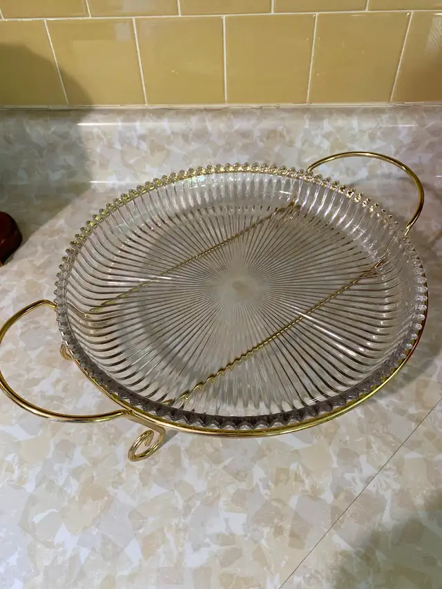 Glass Serving platter on pedestal