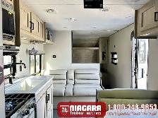 2026 COACHMEN CATALINA SUMMIT SERIES 8 261BH Travel Trailer - Photo 7