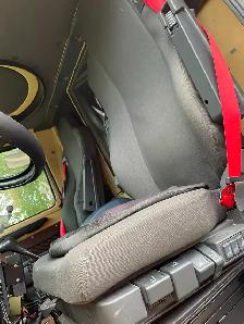 Unimog Custom Camper - Photo 6