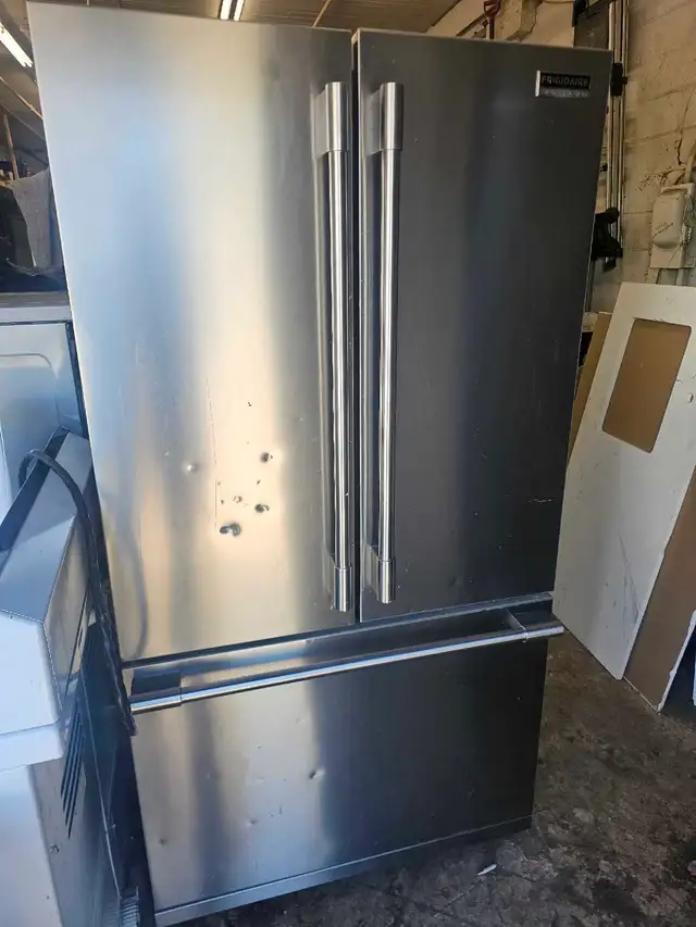 Frigidaire fridge 36'