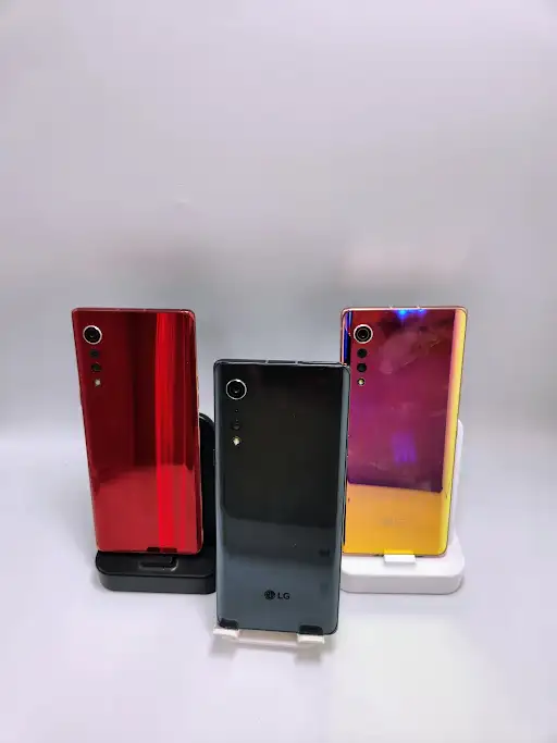 LG Velvet Red 128gb 5g Mint Condition Unlocked W/Charger