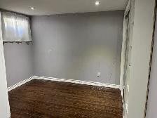 Private, Clean, Modern 1 BR, with Private kitchen and washroom. - Photo 2