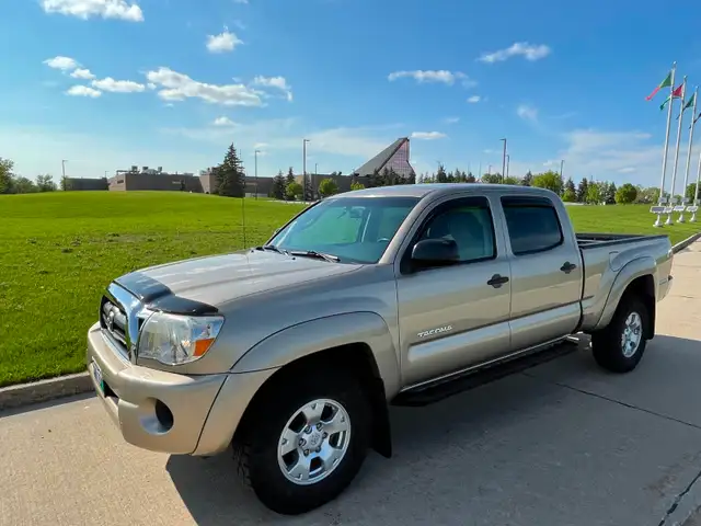 Toyota Tacoma -2008 - Mint Condition