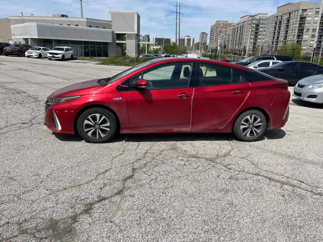 2018 Toyota Prius Prime Auto Heated Seats, Navigation , Heated S