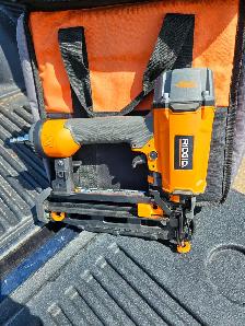 Rigid 18 gauge Brad nailer, Like new. $ 100 - Photo 2