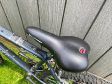 SCHWIN MOUNTAIN BIKE NEW - Photo 2