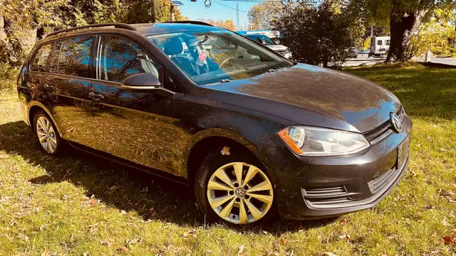 2017 Volkswagen Golf SportWagen TSI