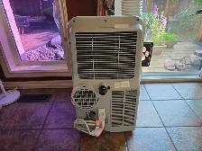 Danby  14000 BTU (700sq.ft) Portable Air Conditioner - Photo 8