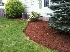 Flowerbed Mulch - Photo 2