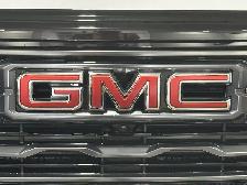 2026 GMC Acadia AT4 - Photo 8