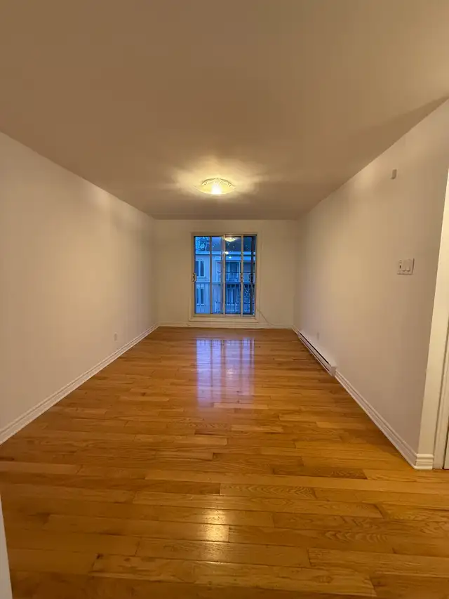 4 1/2 À LOUER, APPARTEMENT IMPECCABLE