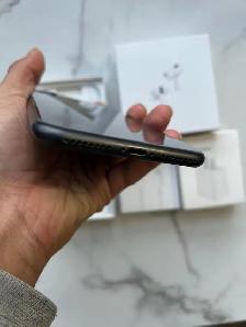 iPhone 8 plus 256GB Airpods pkg/Delivery - Photo 3