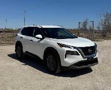 2022 Nissan Rogue S - Photo 3