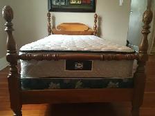 Antique oak twin bed (negotiable)