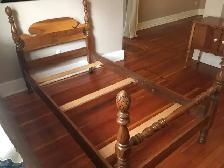 Antique oak twin bed (negotiable) - Photo 2