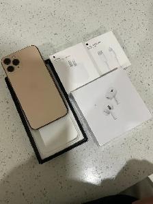 iPhone 11 pro 128GB AirPods/Charger Bundle/Delivery