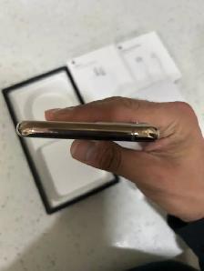 iPhone 11 pro 128GB AirPods/Charger Bundle/Delivery - Photo 5