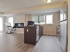 Three Bedroom Townhome Condo for Rent/ End Unit/Barrhaven/Nepean - Photo 3
