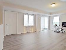 Three Bedroom Townhome Condo for Rent/ End Unit/Barrhaven/Nepean - Photo 5