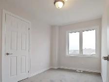 Three Bedroom Townhome Condo for Rent/ End Unit/Barrhaven/Nepean - Photo 15